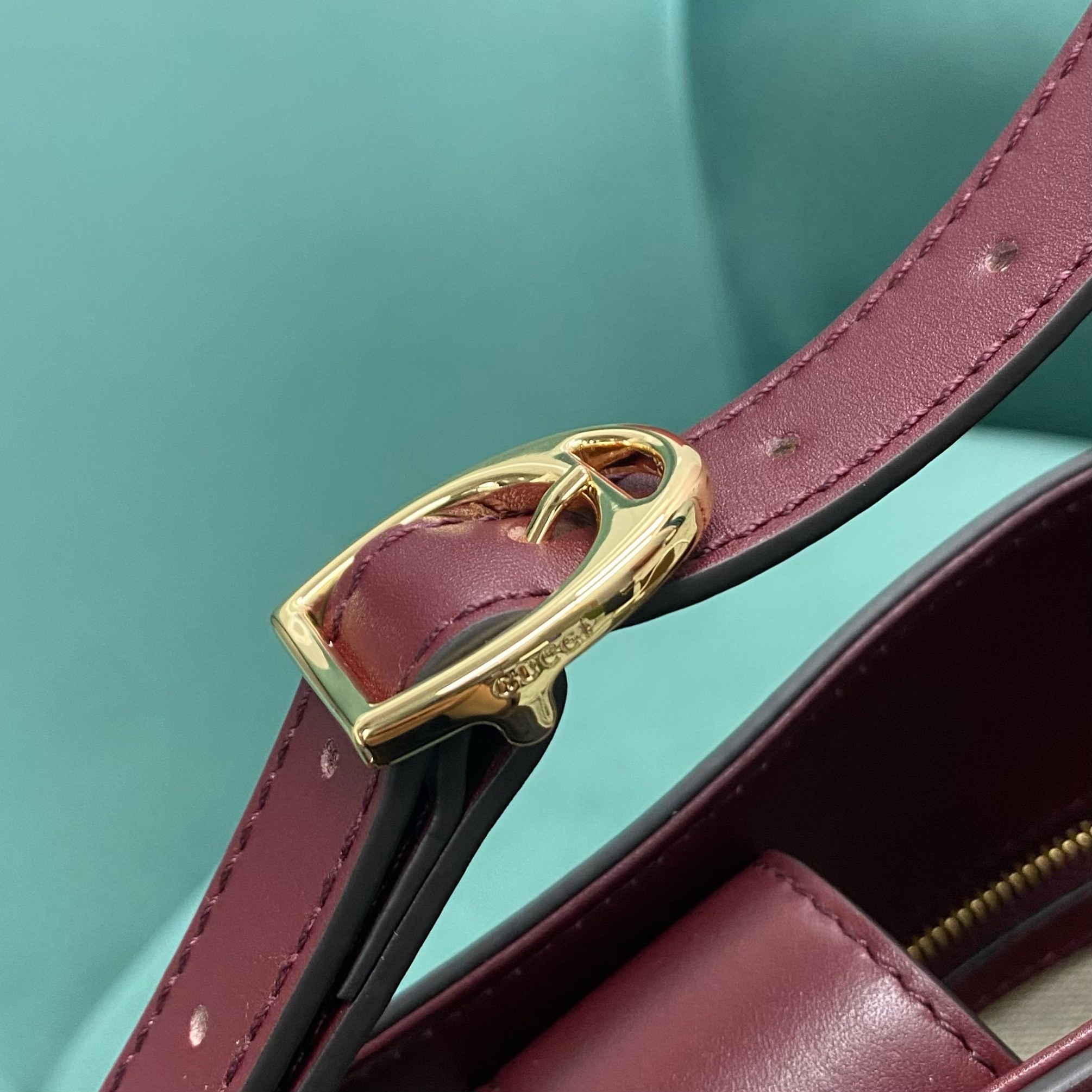 Gucci 73 small bucket bag
