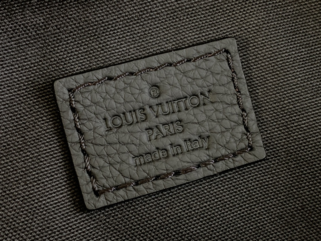 LV M14135 Montsouris Backpack