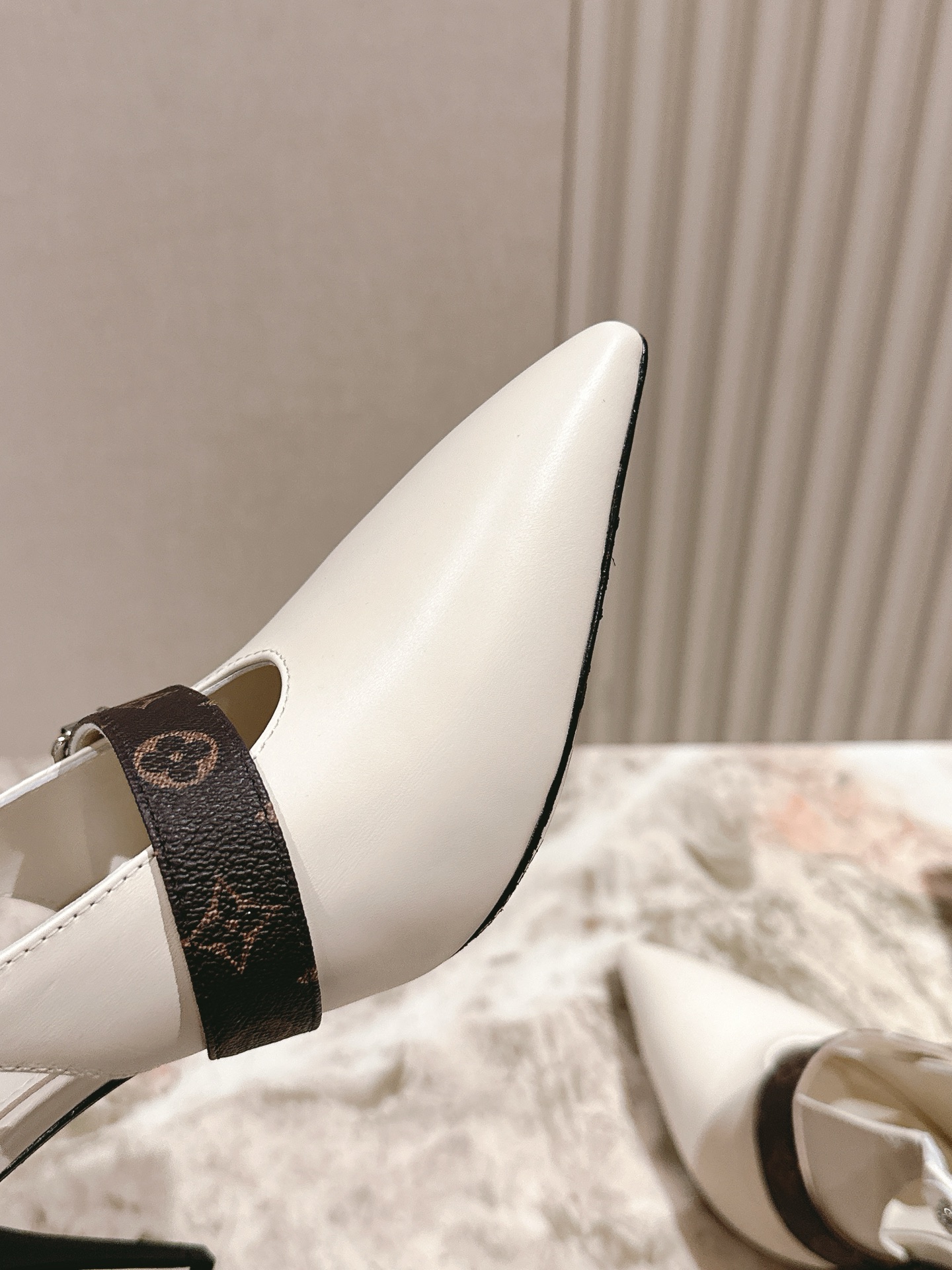 LV New Arrival – Spring/Summer Mary Jane Shoes