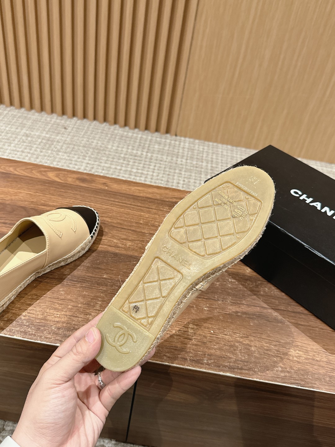 Chanel Espadrilles-Beige