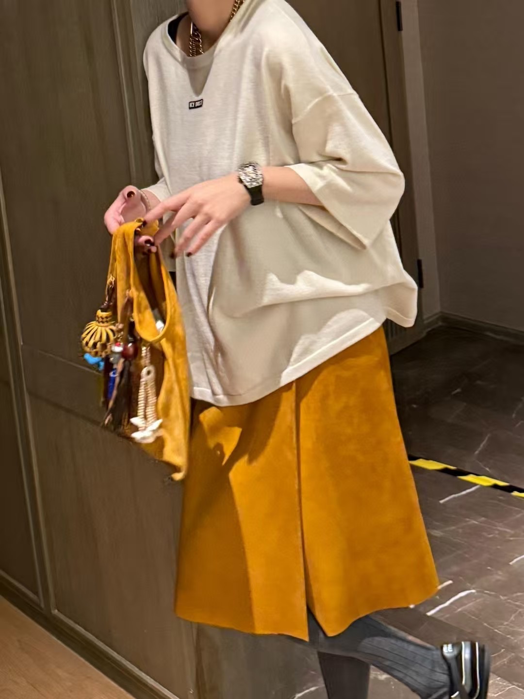 MIUMIU-FROM THE RUNWAY Suede bag with trick