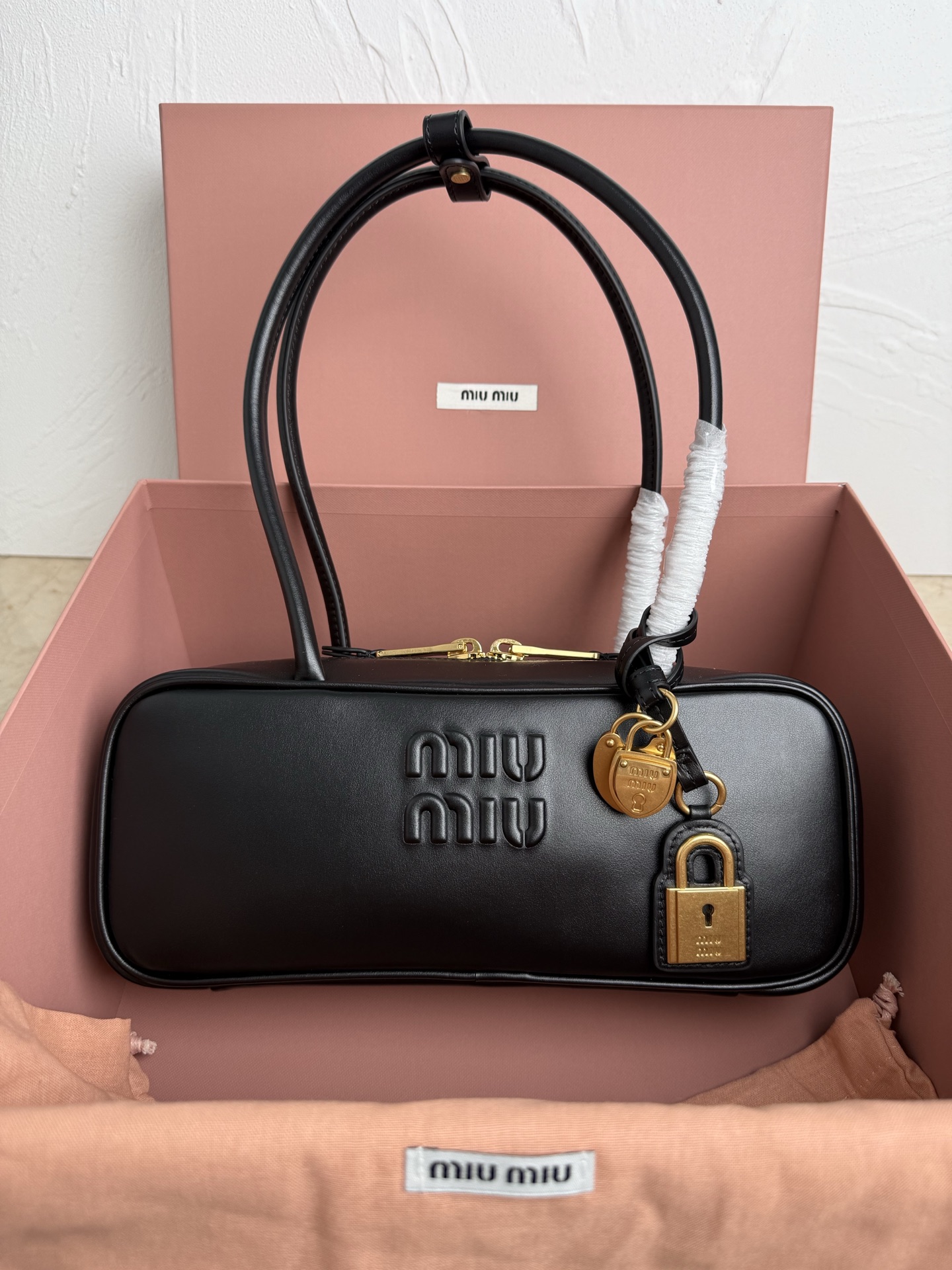 MiuMi*25ss shoulder bag