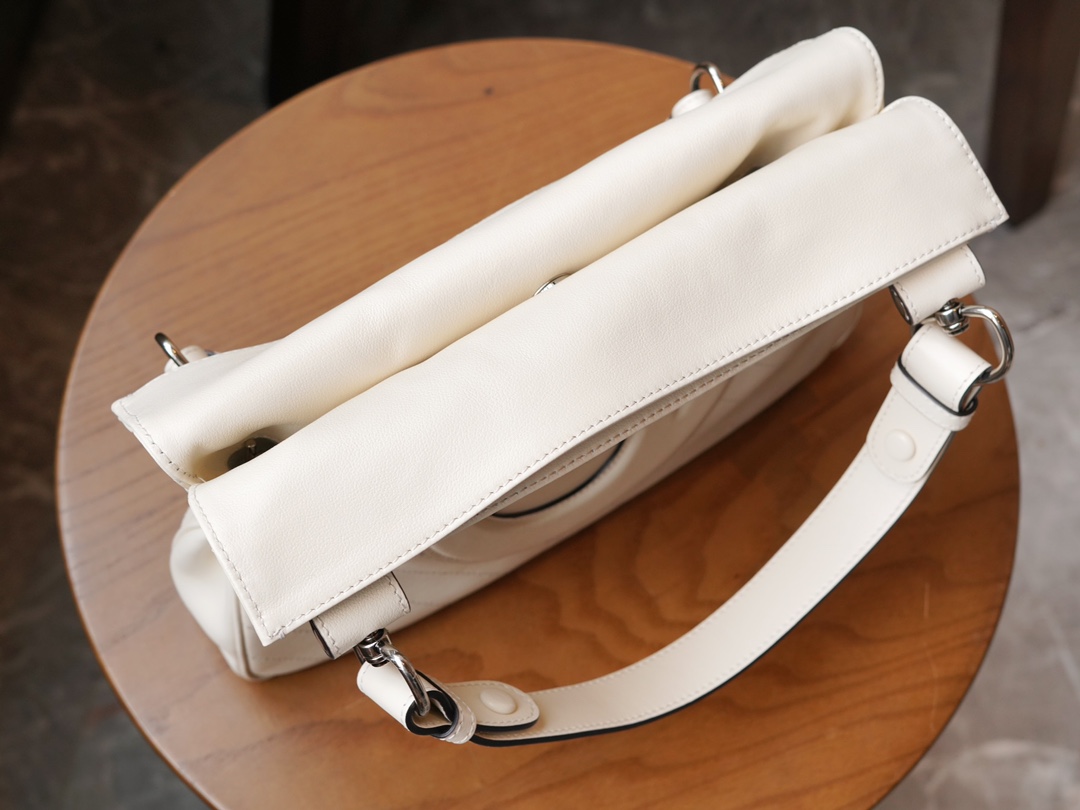 GUCCI BLONDIE SMALL TOTE BAG-751518