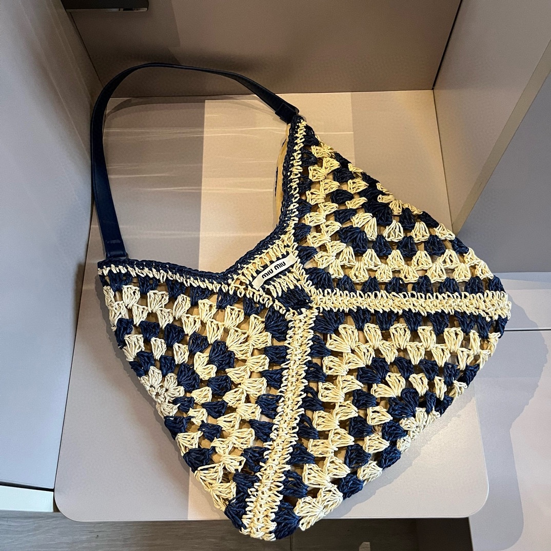 Miu Miu-straw bag
