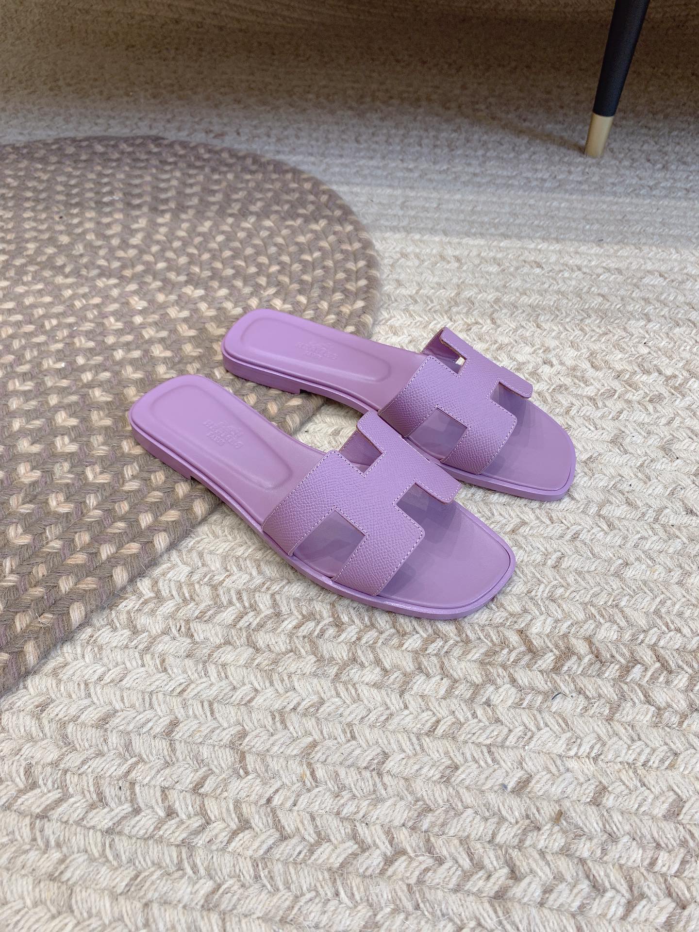 Hermès sandals