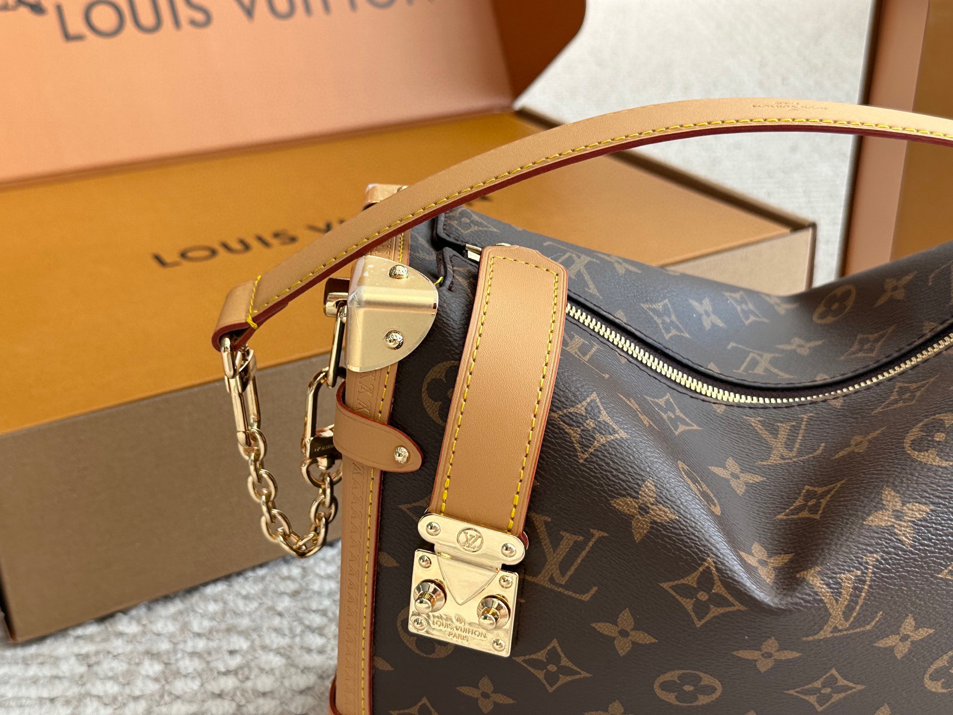 LV M14513 SIDE TRUNK- GM