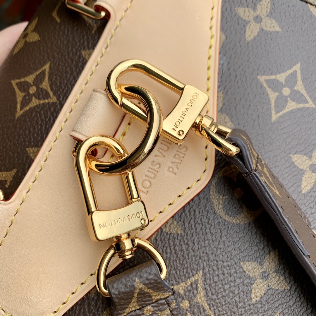 Louis Vuitton M11199 Montsouris Mini Monogram