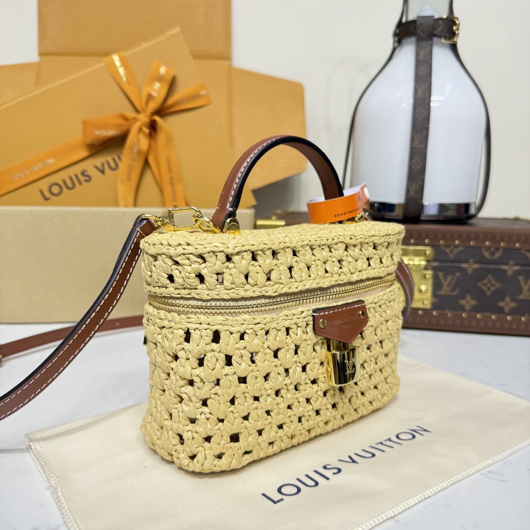 Louis Vuitton M14303 Vanity Chain Pouch