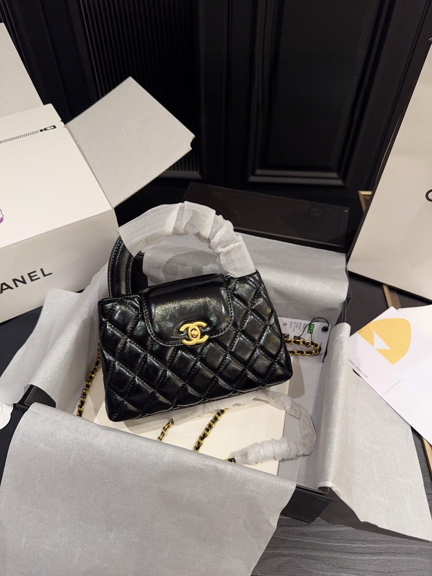 CHANEL 24P Kelly Top Handle Bag