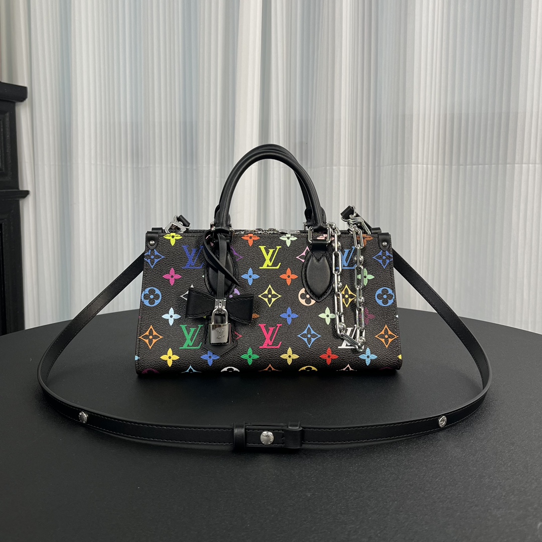 Louis Vuitton ONTHEGO EAST WEST CHAIN Bag
