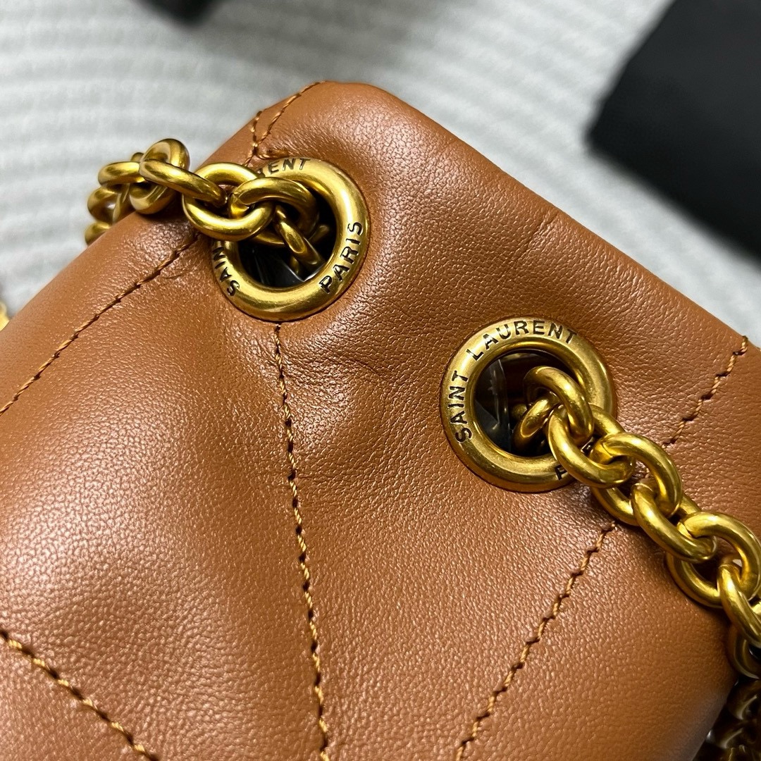 YSL JAMIE 4.3 lambskin