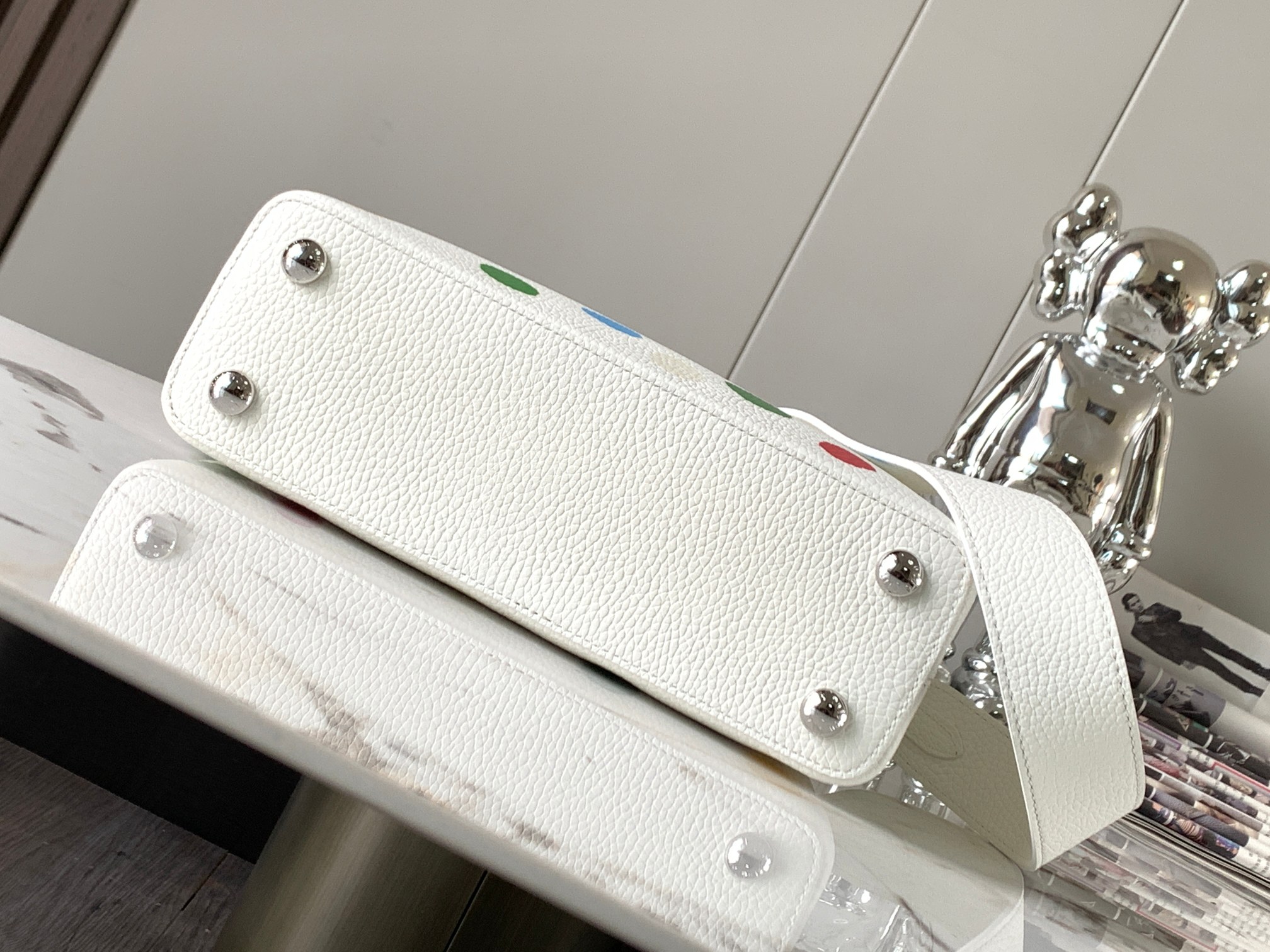 LOUIS VUITTON Capucines M21637