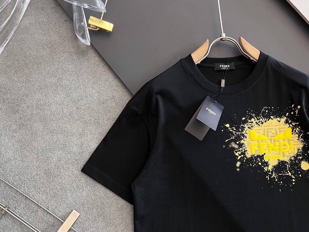 Fend* stock four season series short sleeves-black