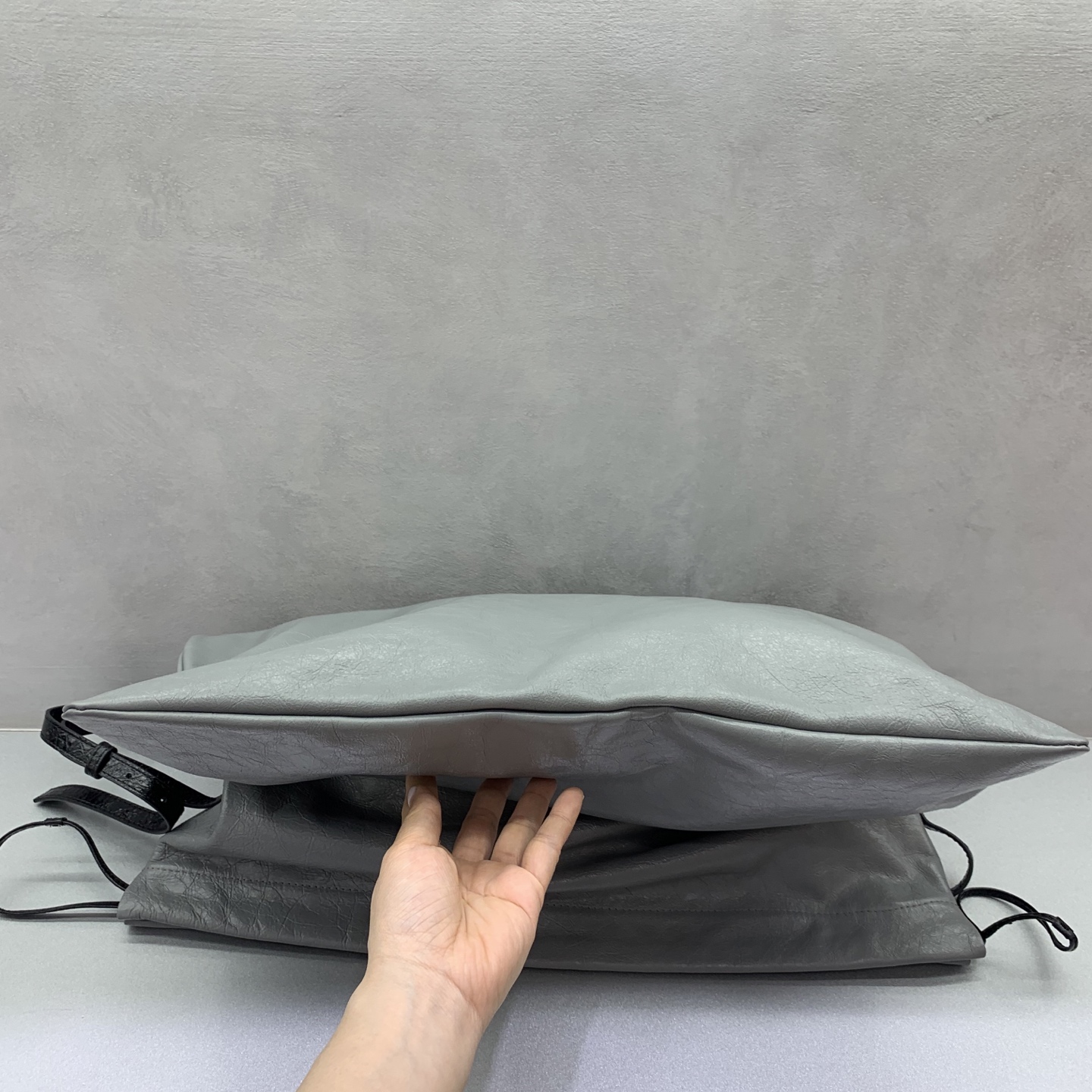 Balenciaga Dust tote bag-grey