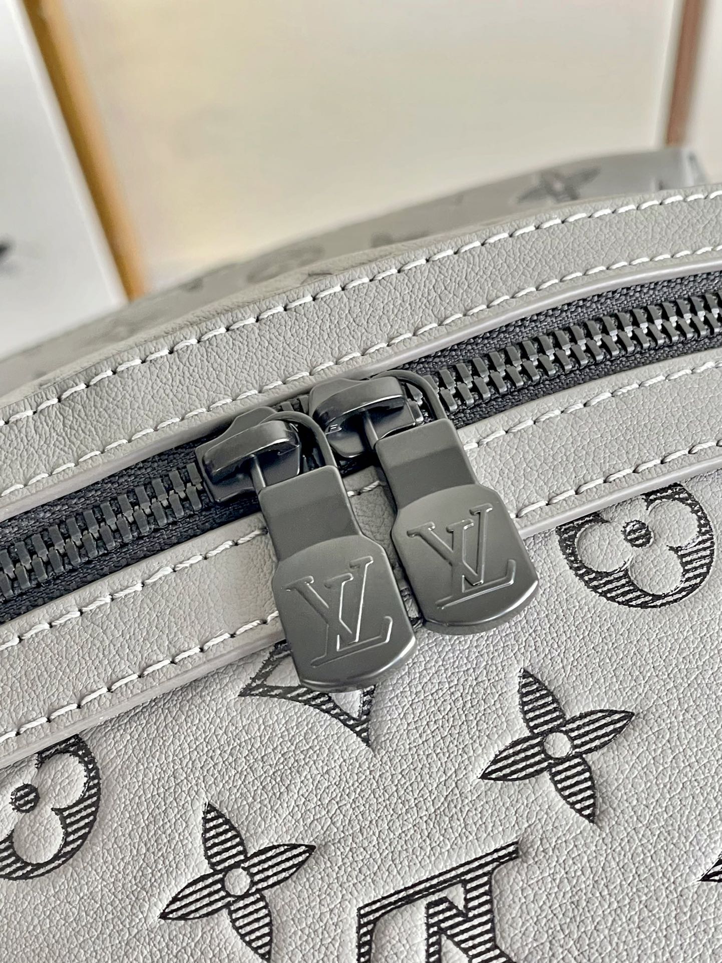 Louis Vuitton M46557 Discovery Backpack