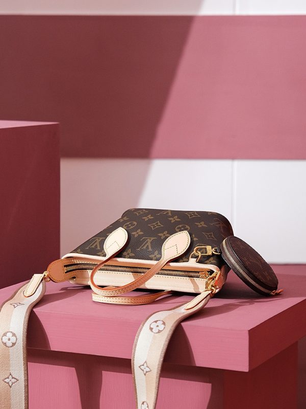 Louis Vuitton M46705 Neverfull BB