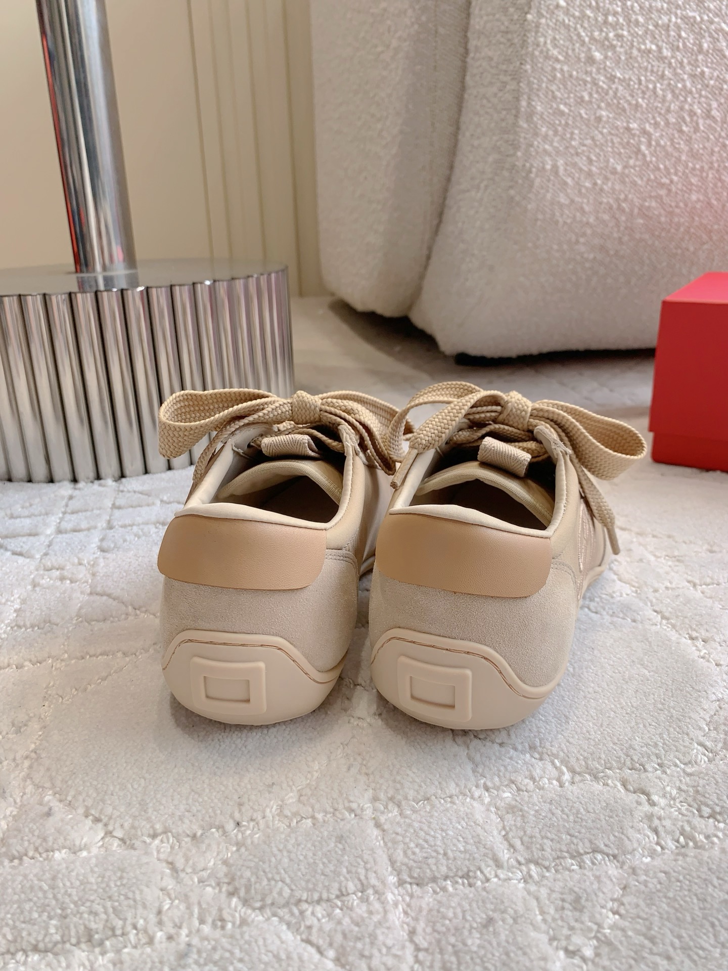 Roger vivier Low Sneakers in suede Beige