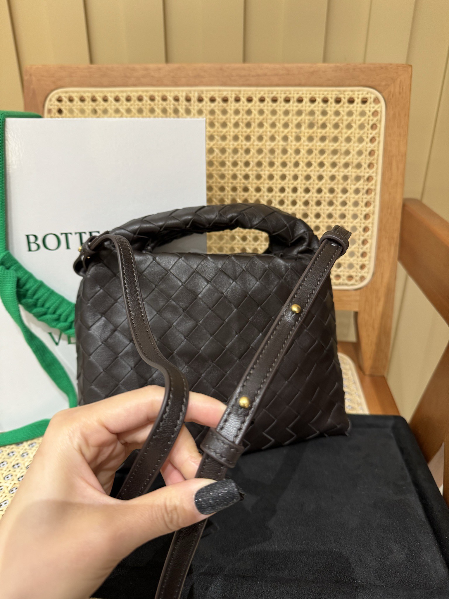 mini Hop crossbody bag Chocolate brown