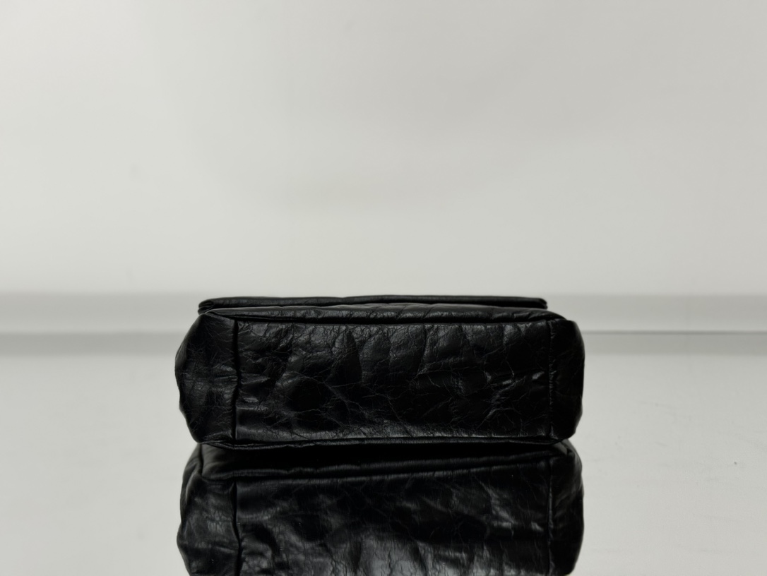 Balenciaga Monaco -Oily Wax Black Gold