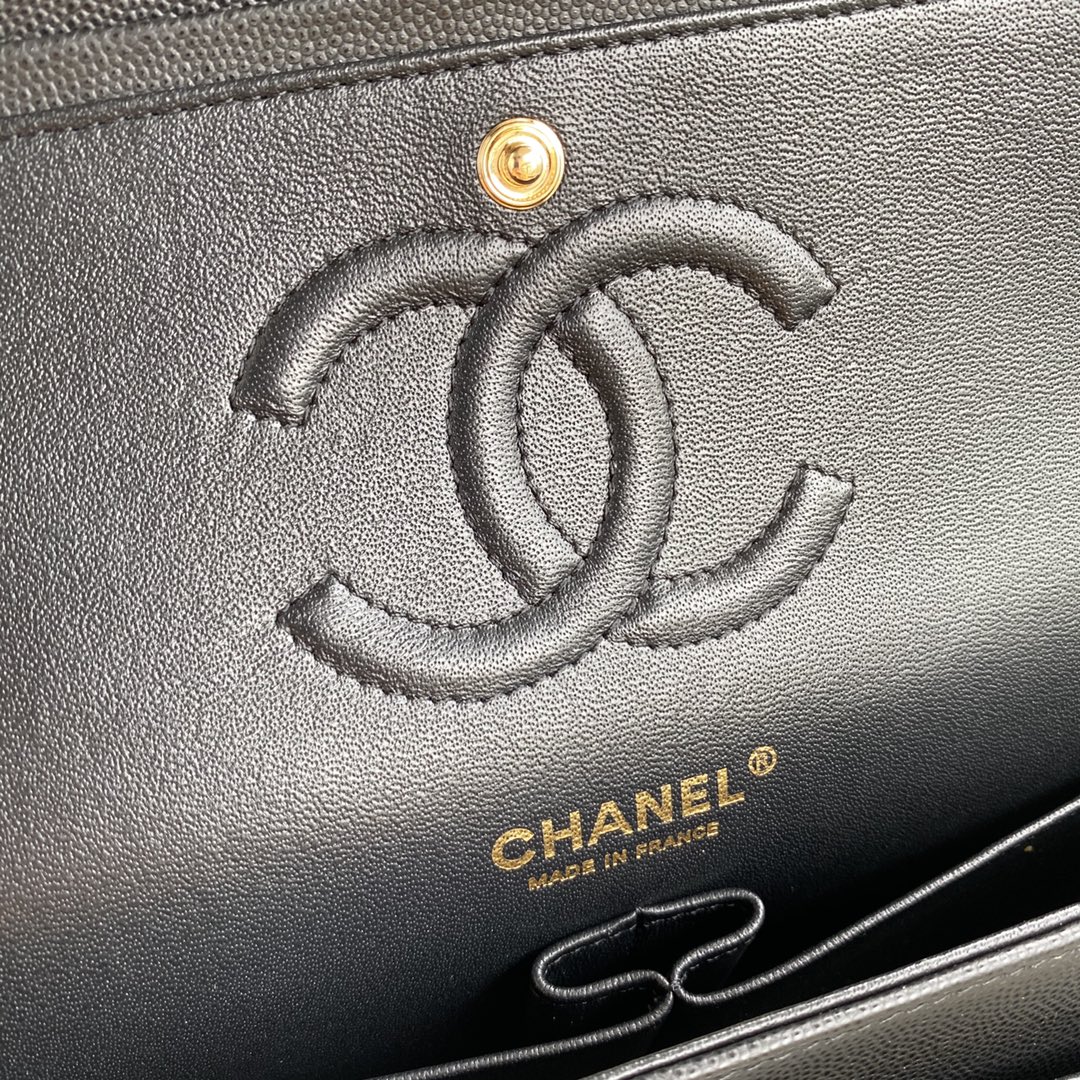 Chanel Classic Flap Bag-black