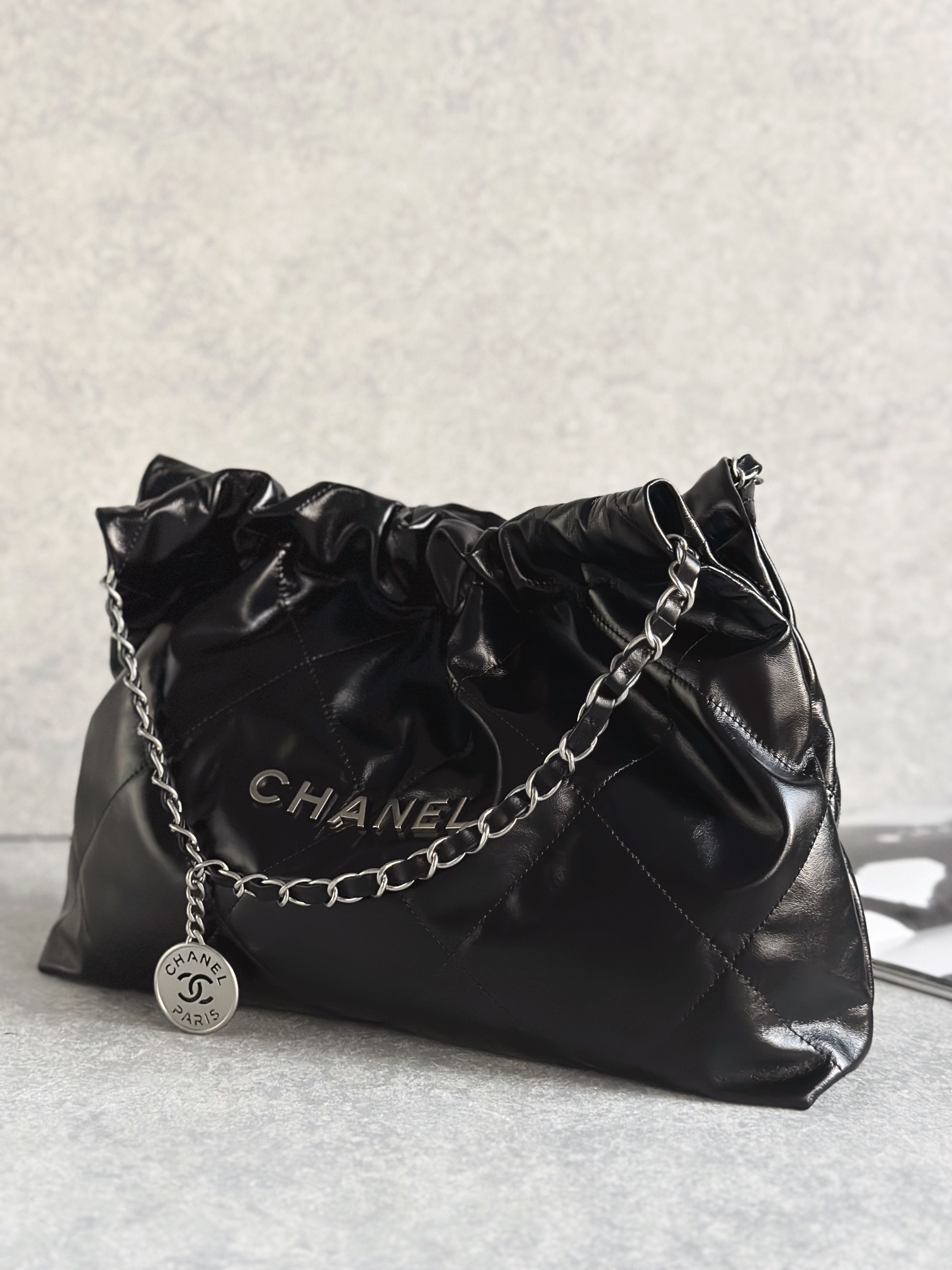 Chanel 22bag-sliver