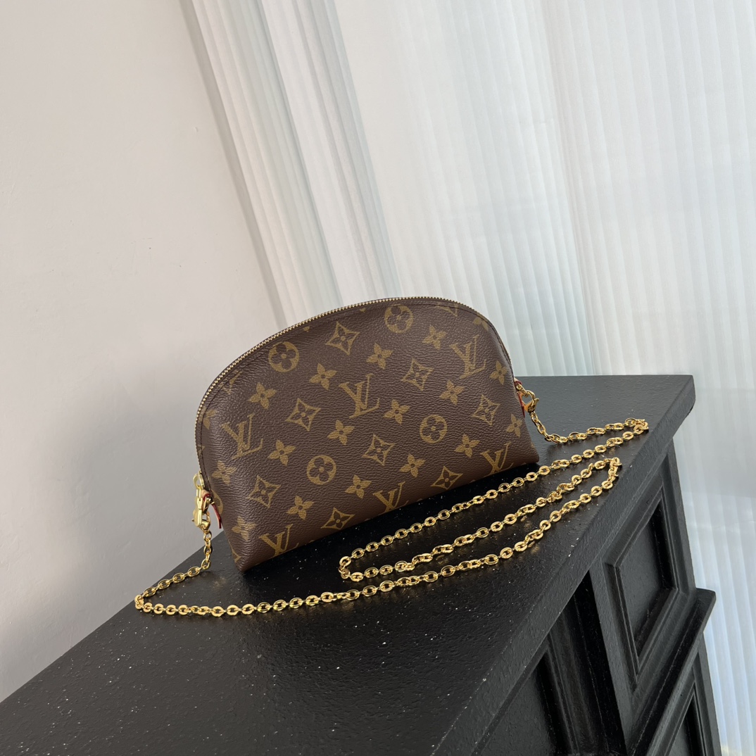 LV Cosmetic Pouch MM