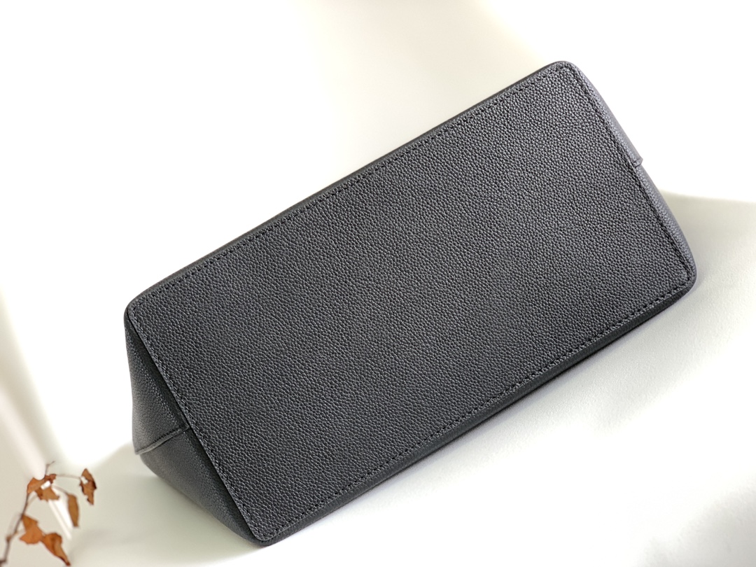 Loewe Anagram Small leather tote