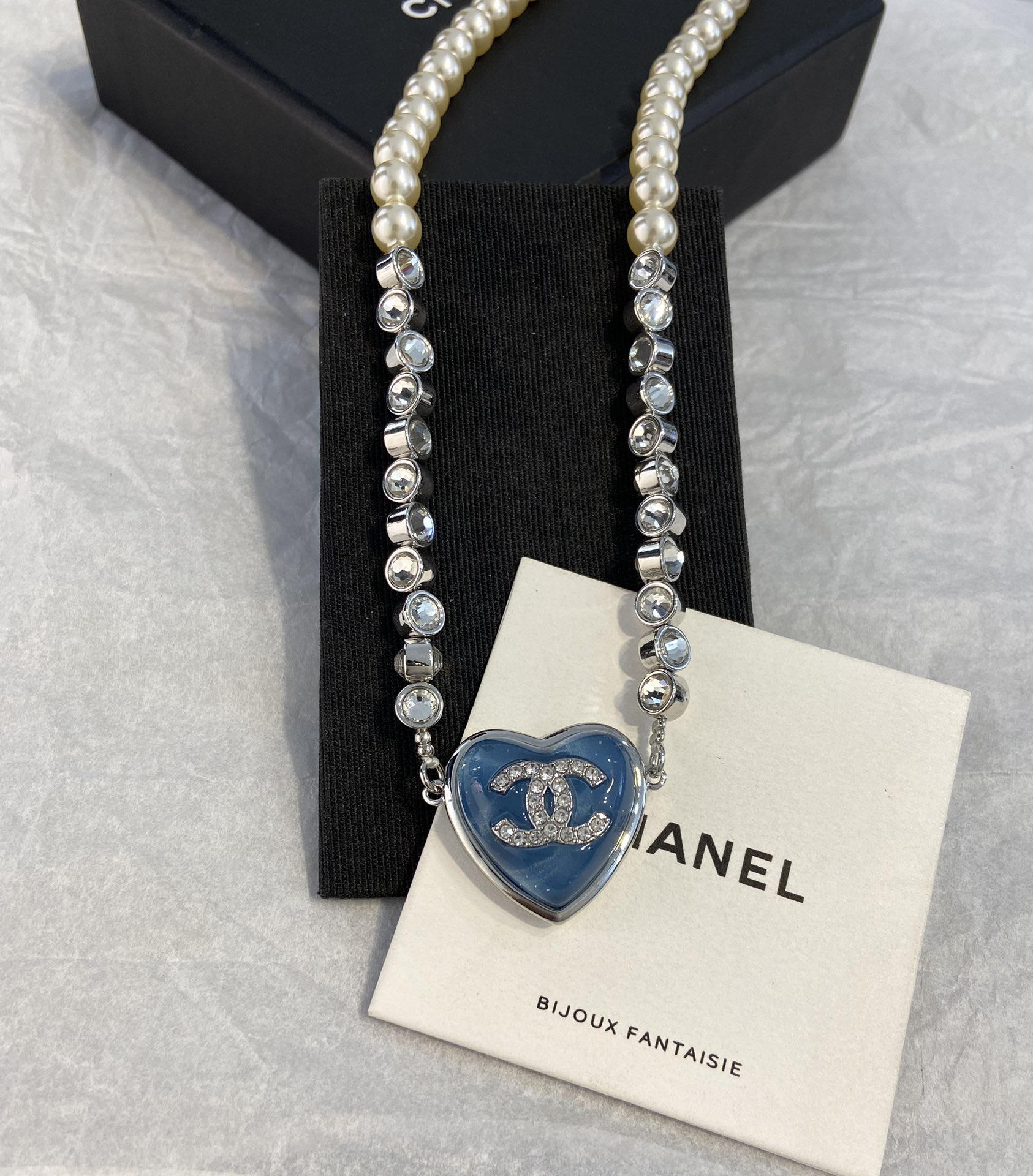 ChaneL Heart Necklace