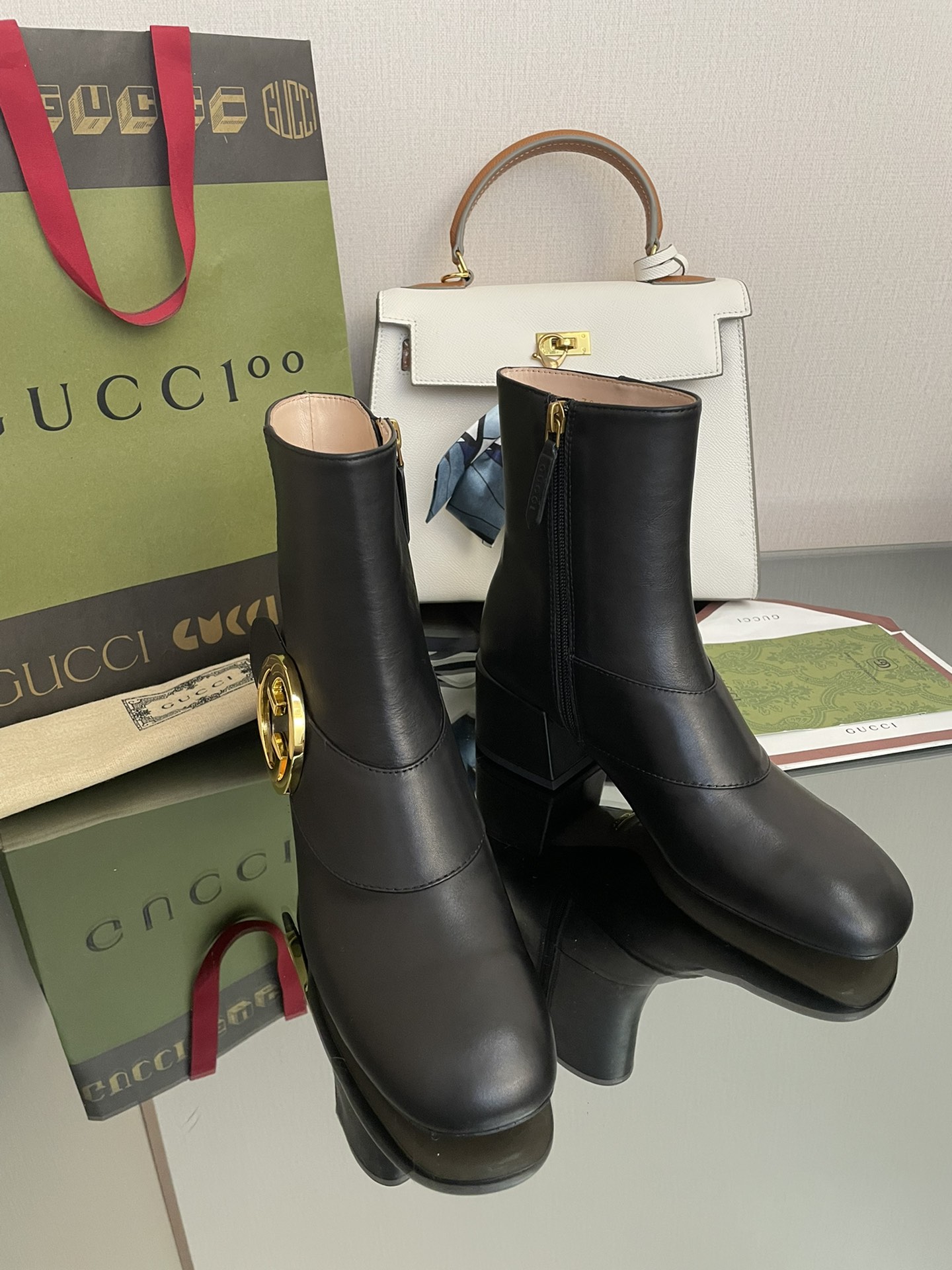 GuCCl boots new style