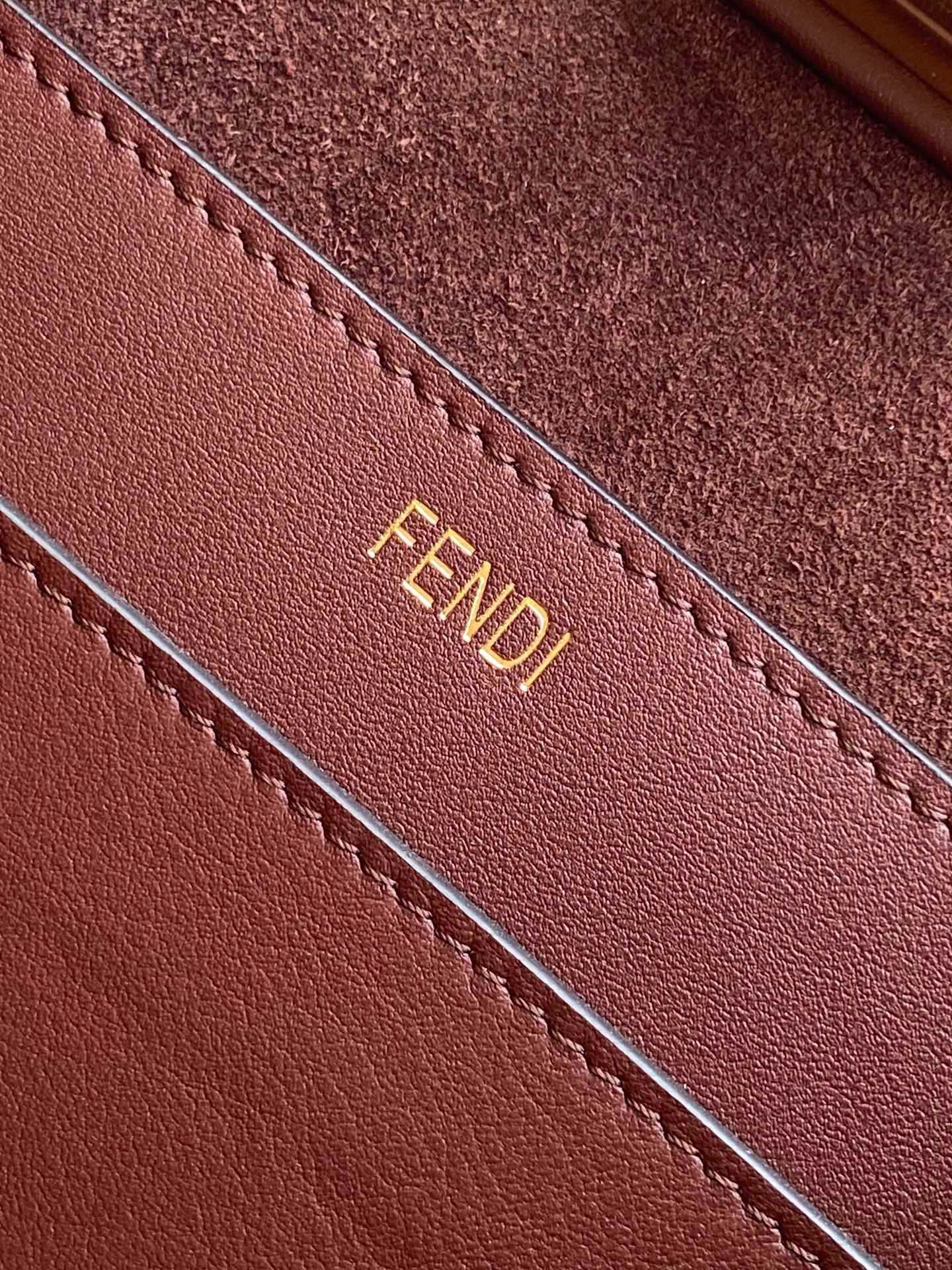 FENDI Peekaboo Soft Medium Bag