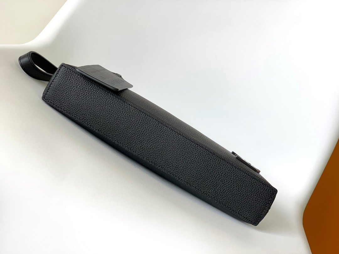 LV-M69837 Takeoff Pouch