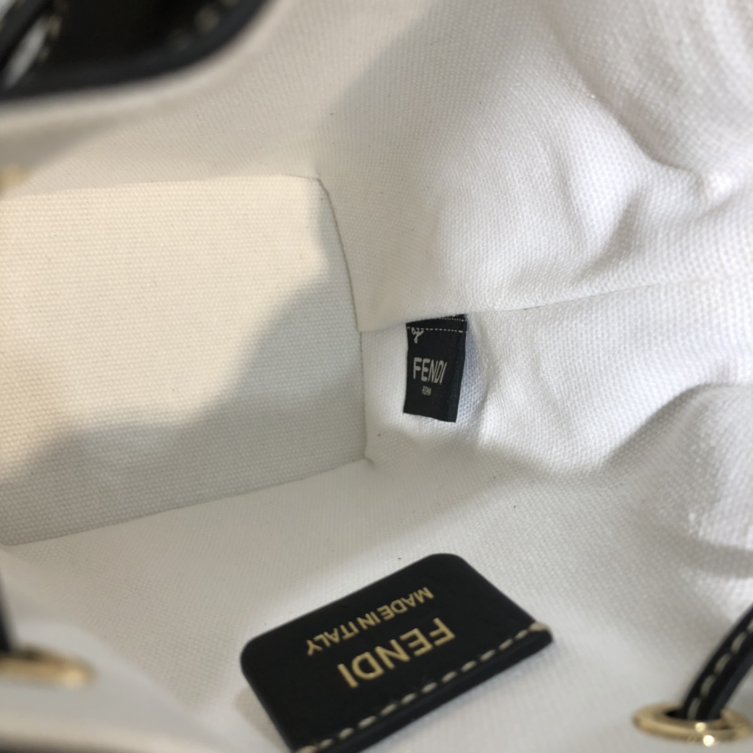 FENDI-White Denim FF Logo Embroidered Bucket Bag