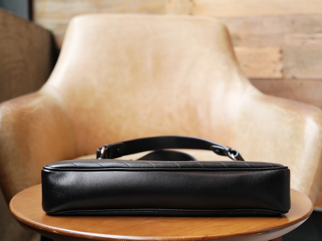 GUCCI BLONDIE SMALL TOTE BAG-Black-751518