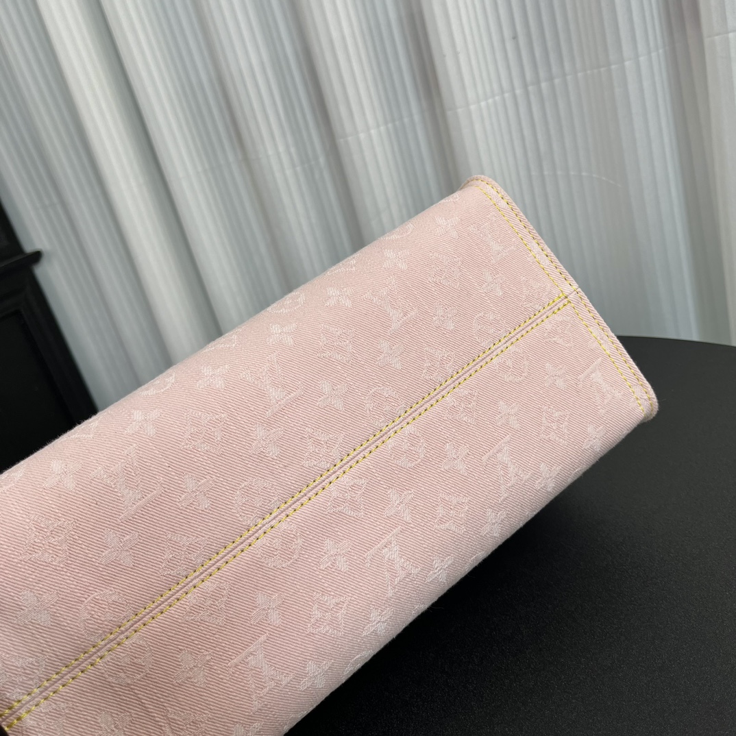 Louis Vuitton M13189 OnTheGo MM