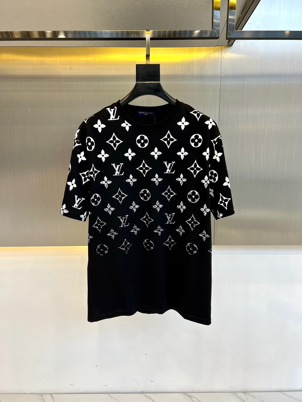 LV-24s vintage short sleeve T-shirt-balck and white