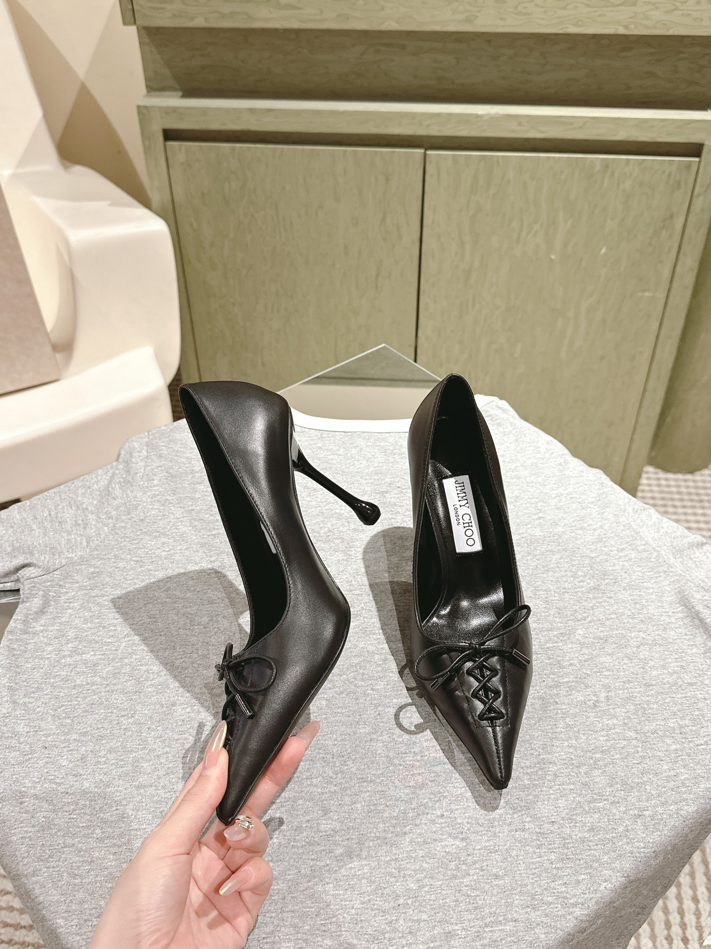 Jimmy Choo | ²⁰²4 𝐬𝐬 -Black