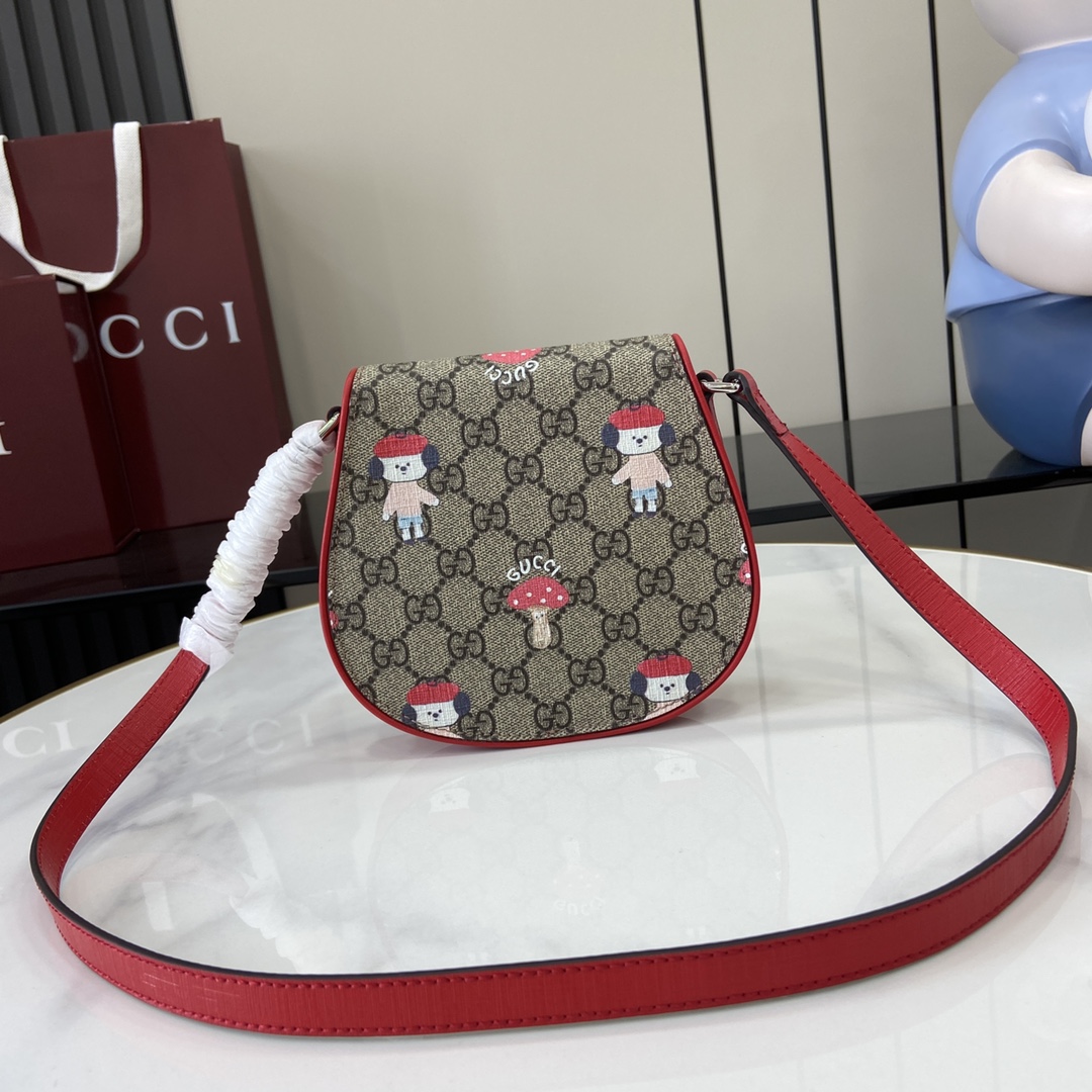 Gucci x Naon Jeong Cruise Shoulder Bag