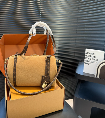 LOUIS VUITTON M26358 Express MM