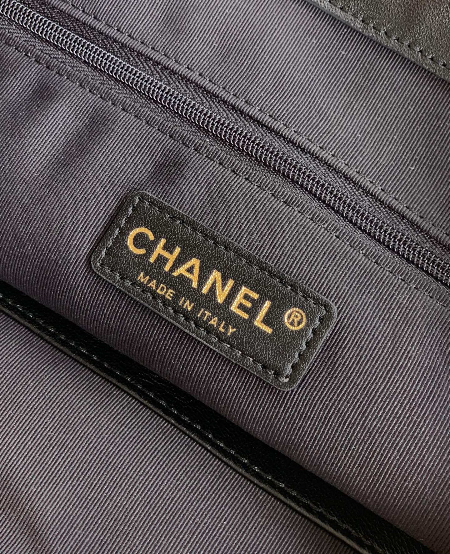 CHANEL Suede Calfskin, Shiny Lambskin & Gold-Tone Metal Beige & Black