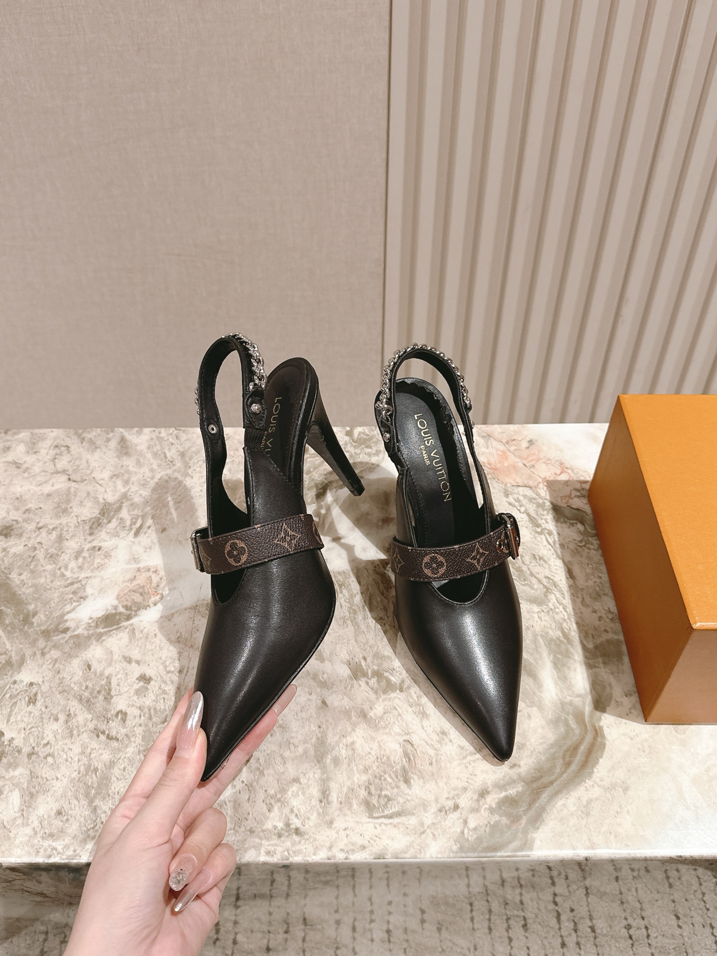 LV New Arrival – Spring/Summer Mary Jane Shoes