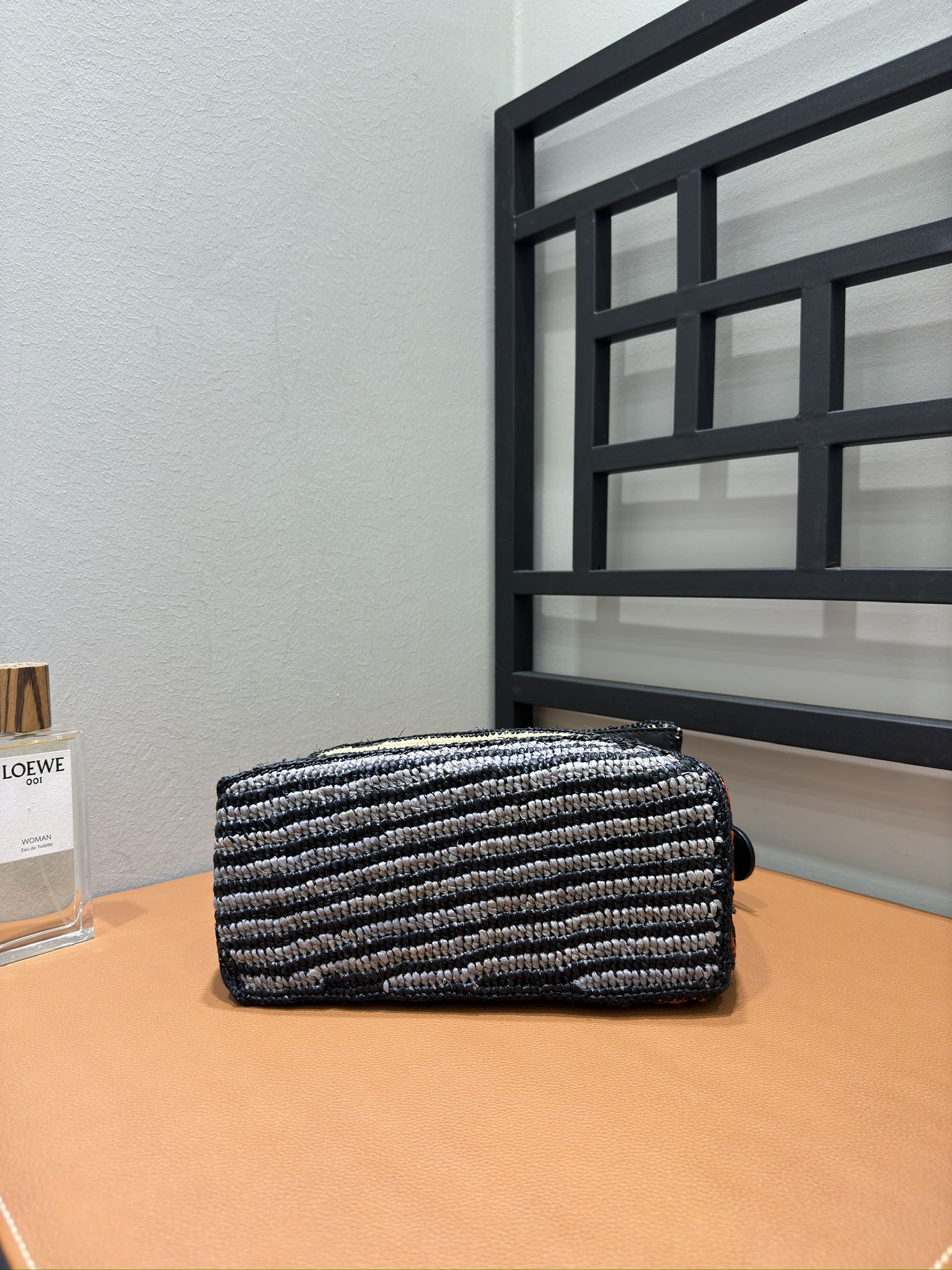 LOEWE Puzzle Raffia Bag – Honey Gold