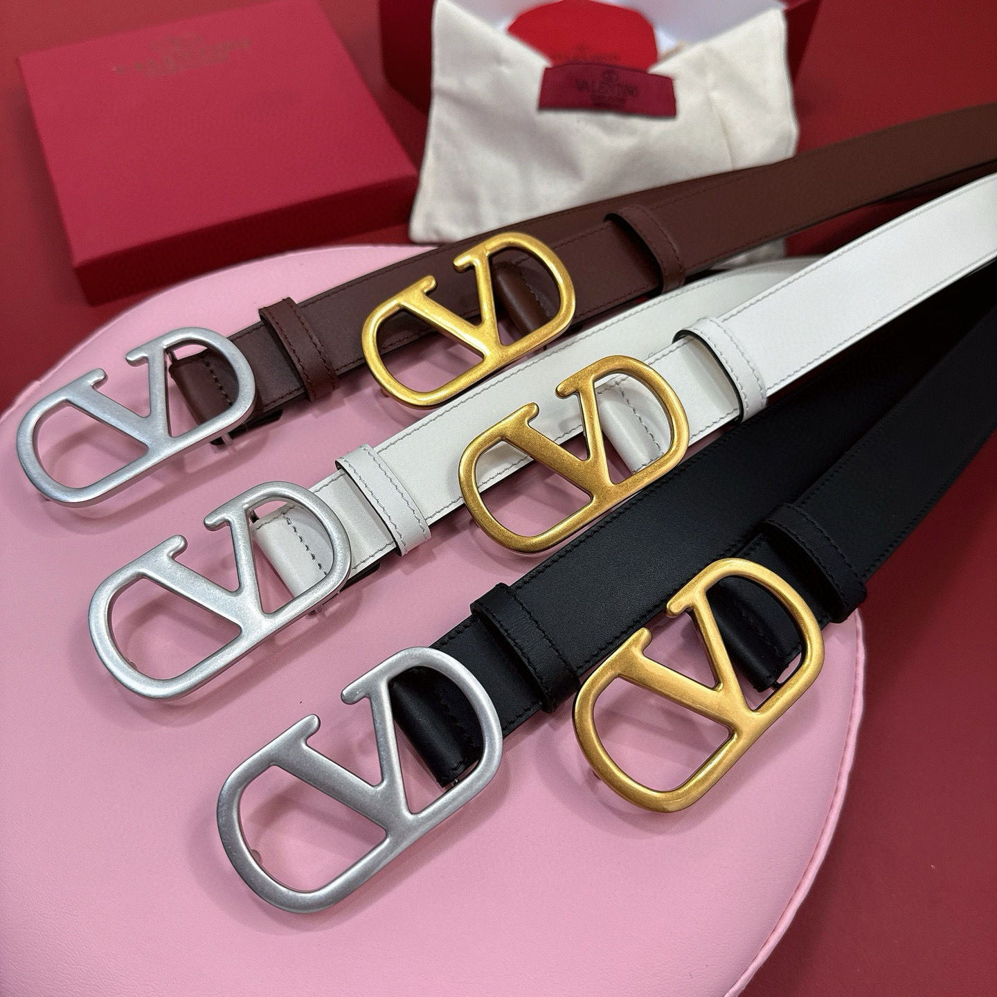 OGO SIGNATURE Buckle, Smooth Calfskin Belt