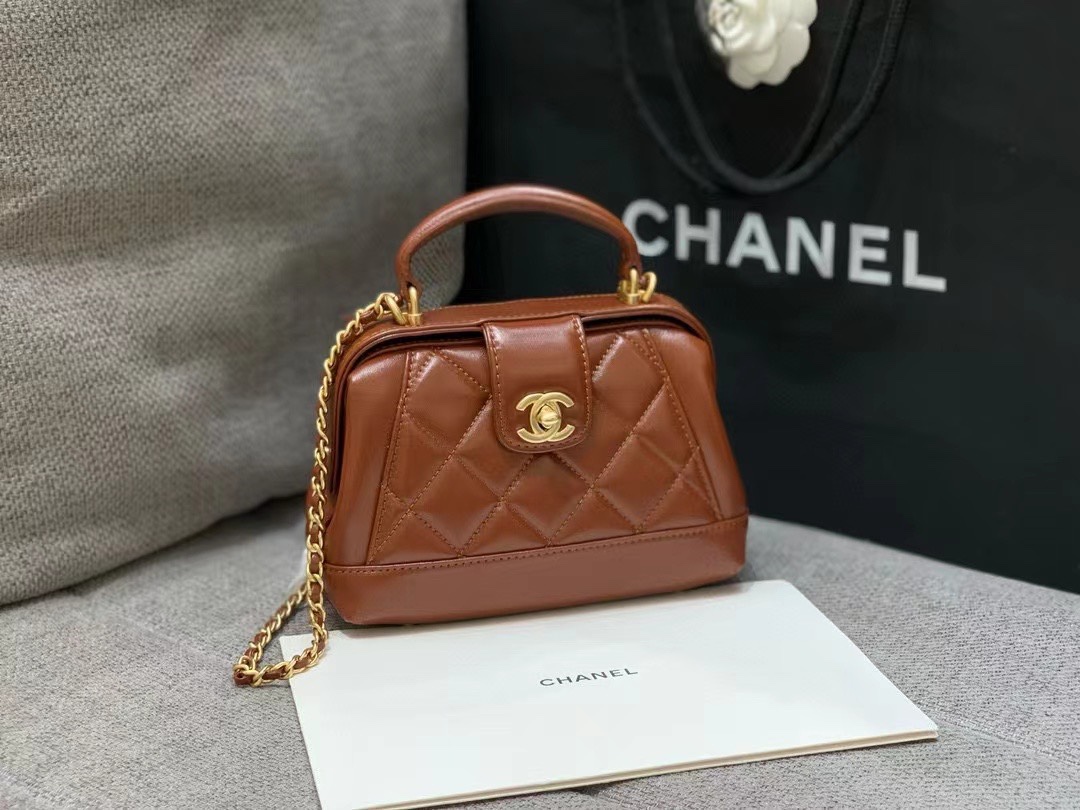 CHANEL Shiny Lambskin Cocodoc Top Handle Bag