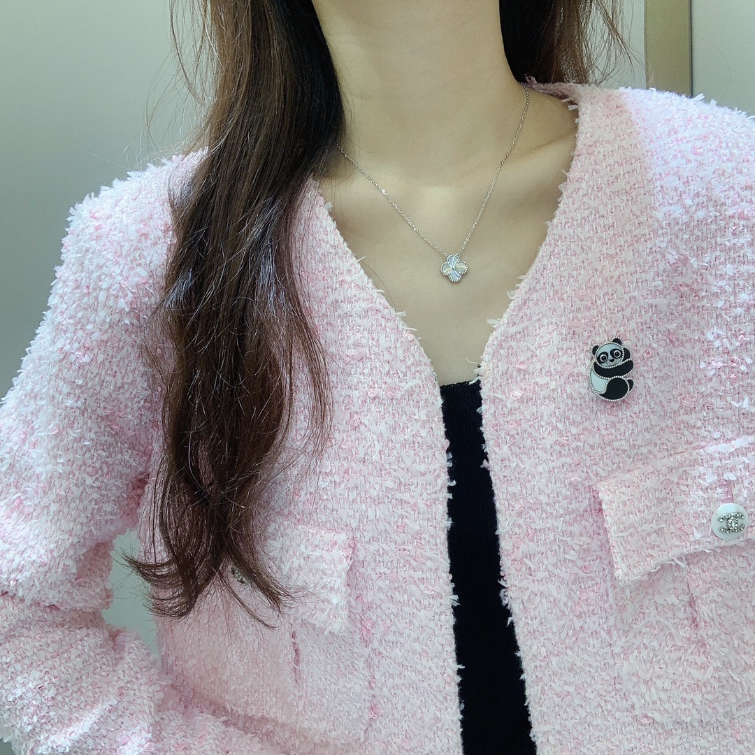 Van Cleef & Arpels – Lucky Animals® Brooch Collection