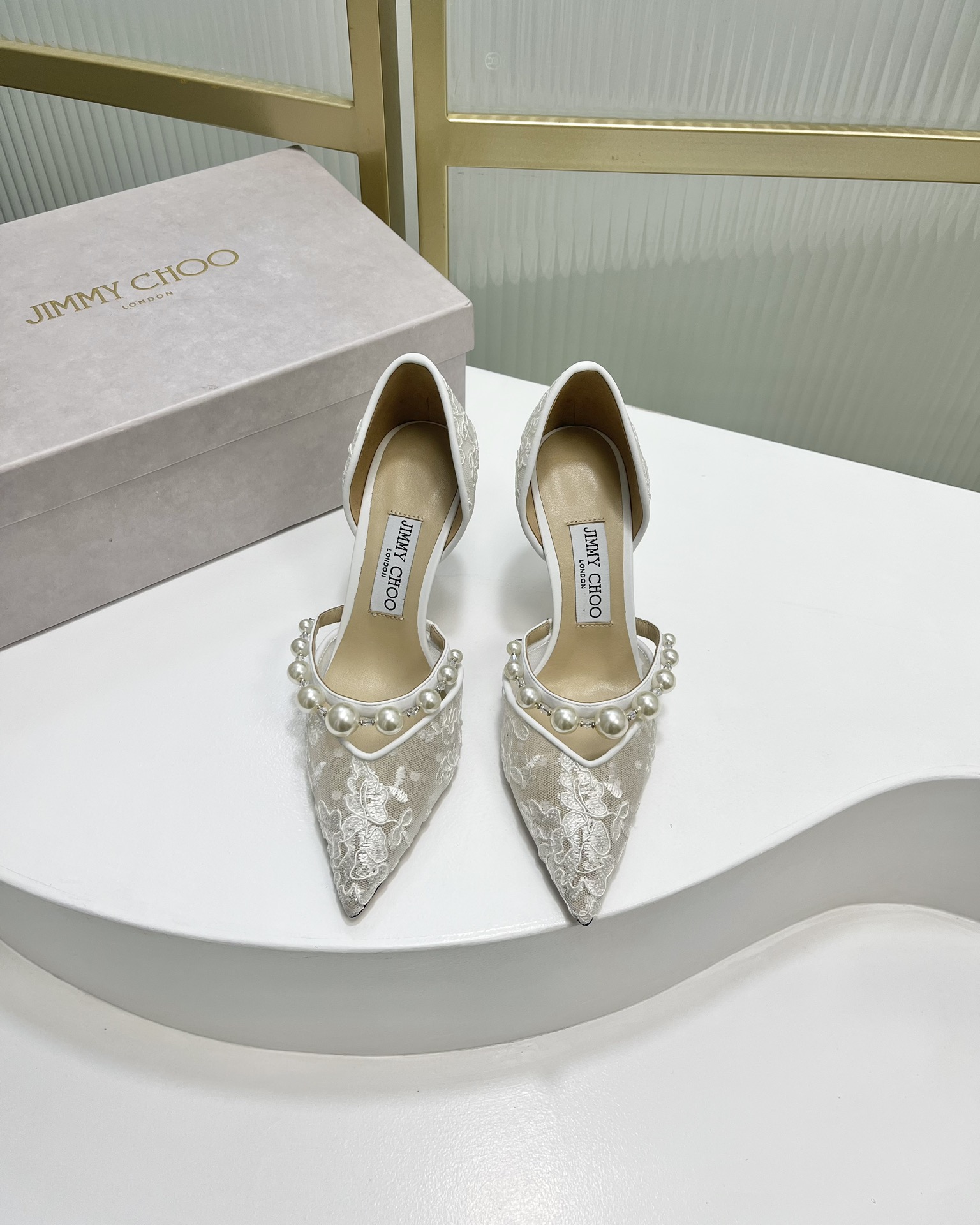 Jimmy choo new pointed toe lace shoes-white