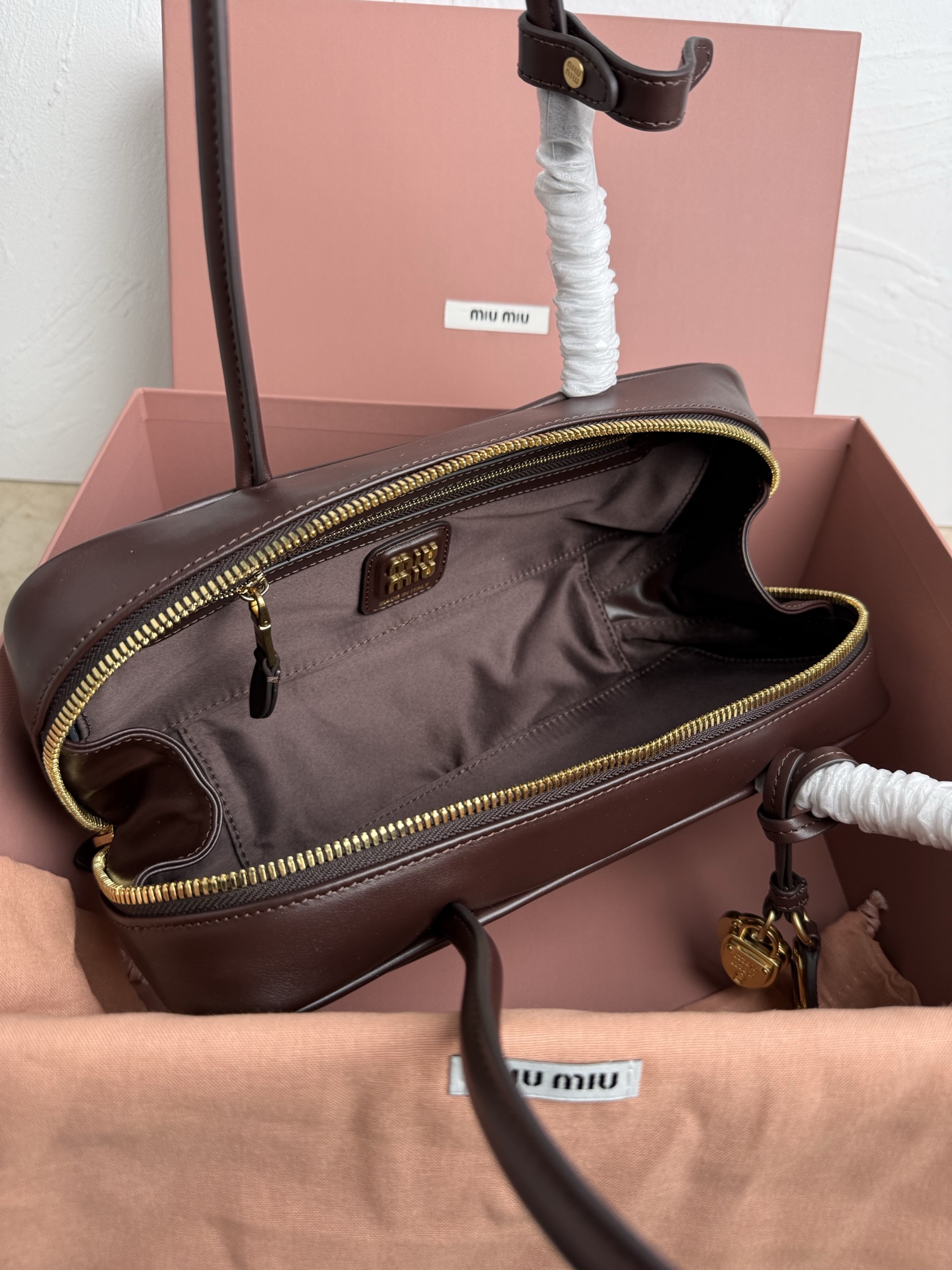 MiuMi*25ss shoulder bag