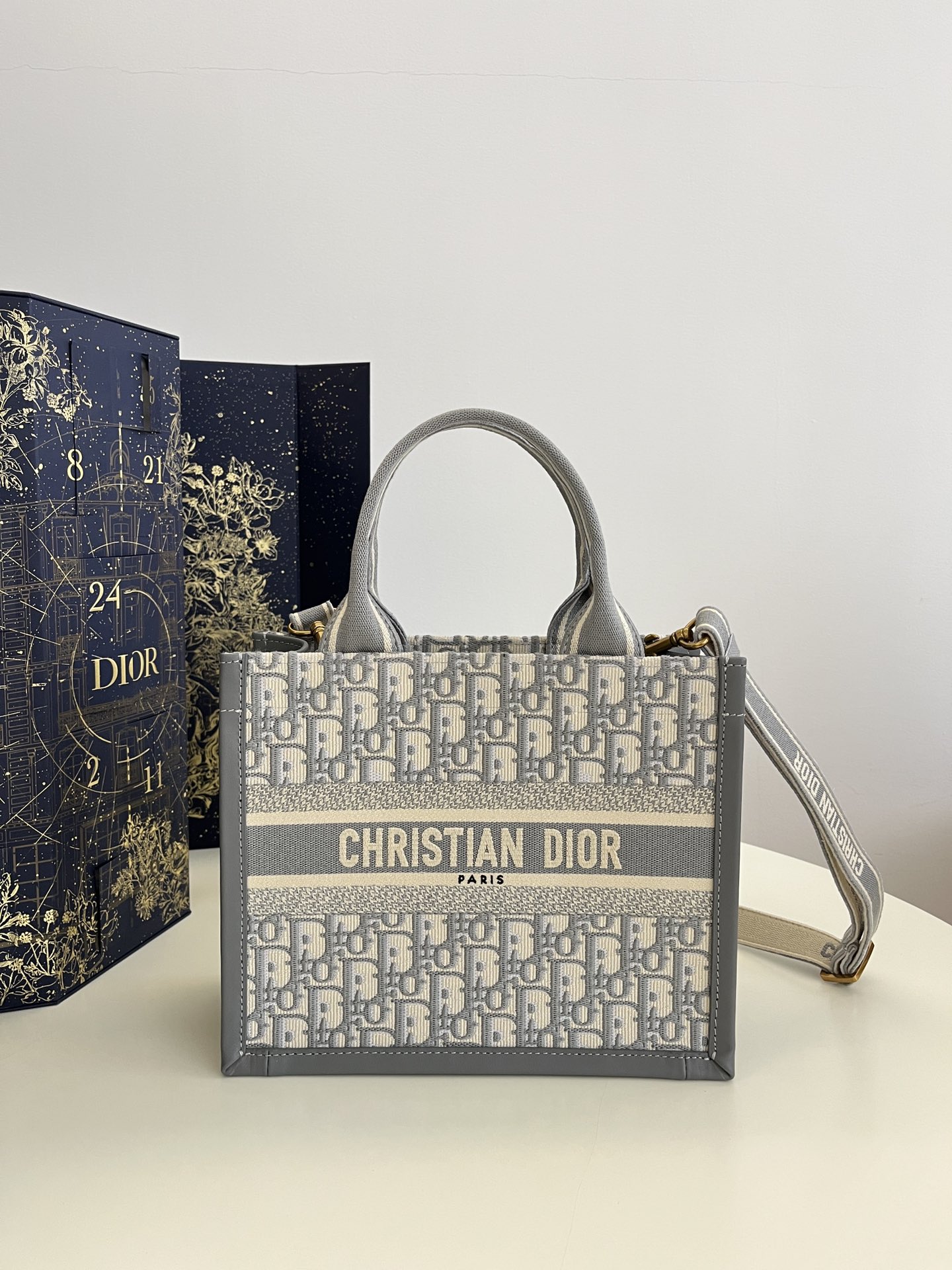 Tote autumn and winter series bag