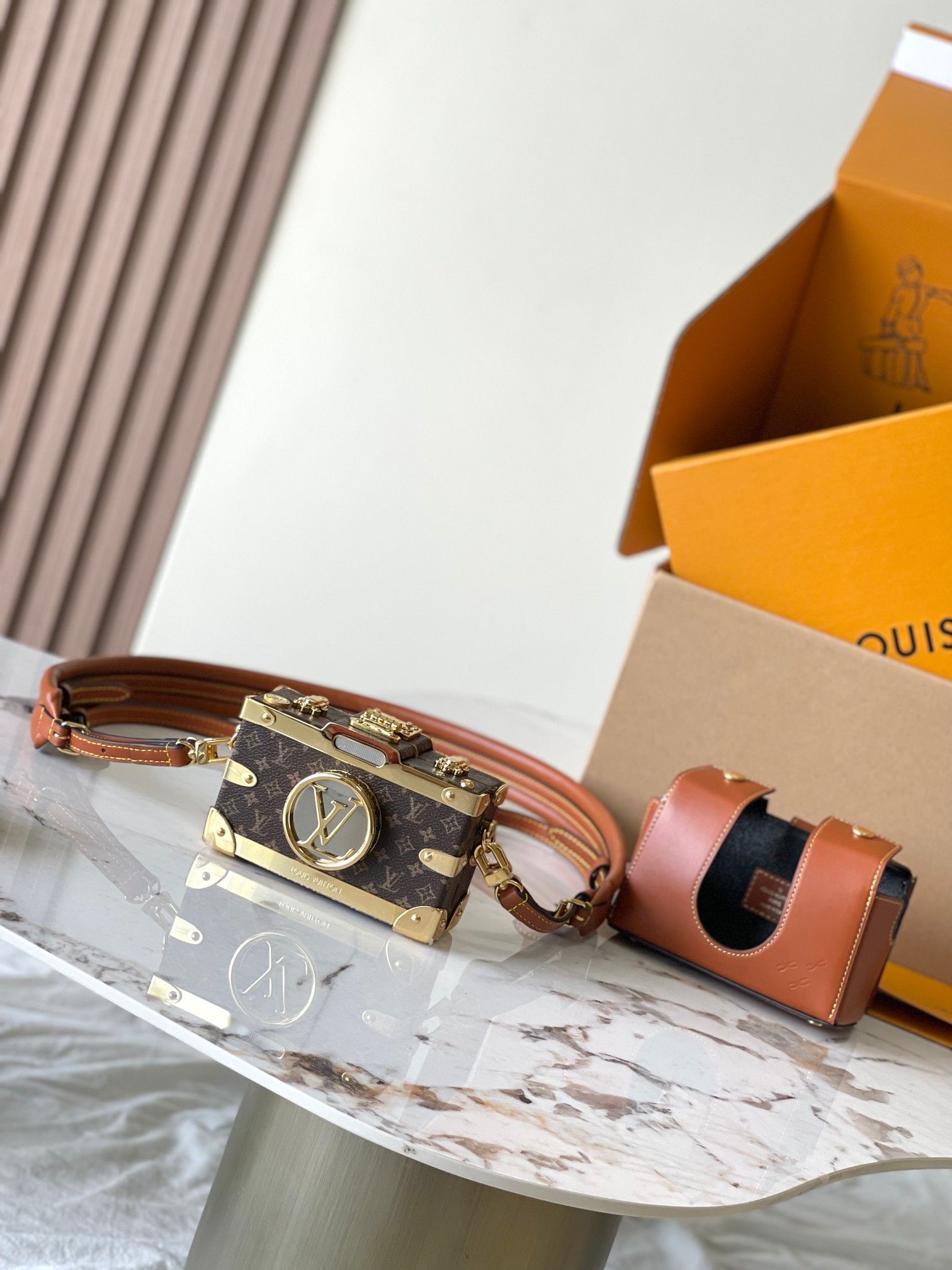 Louis Vuitton Pic Trunk Monogram Canvas – Shoulder and Crossbody Bags – M47116