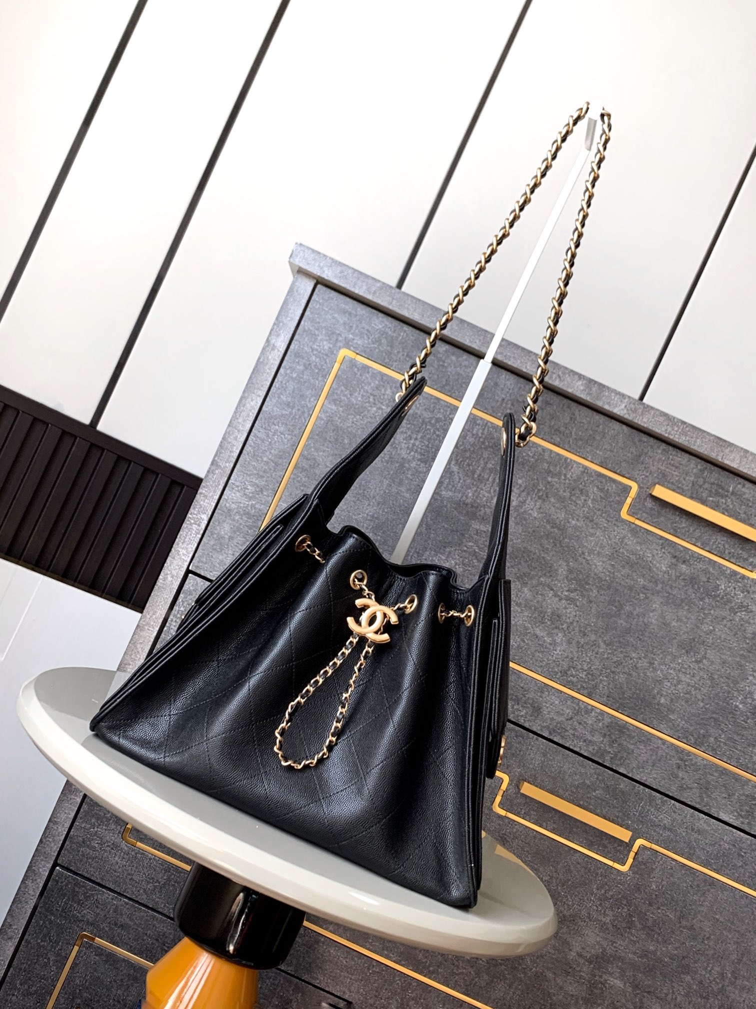 CHANEL 25A Bucket drawstring bag