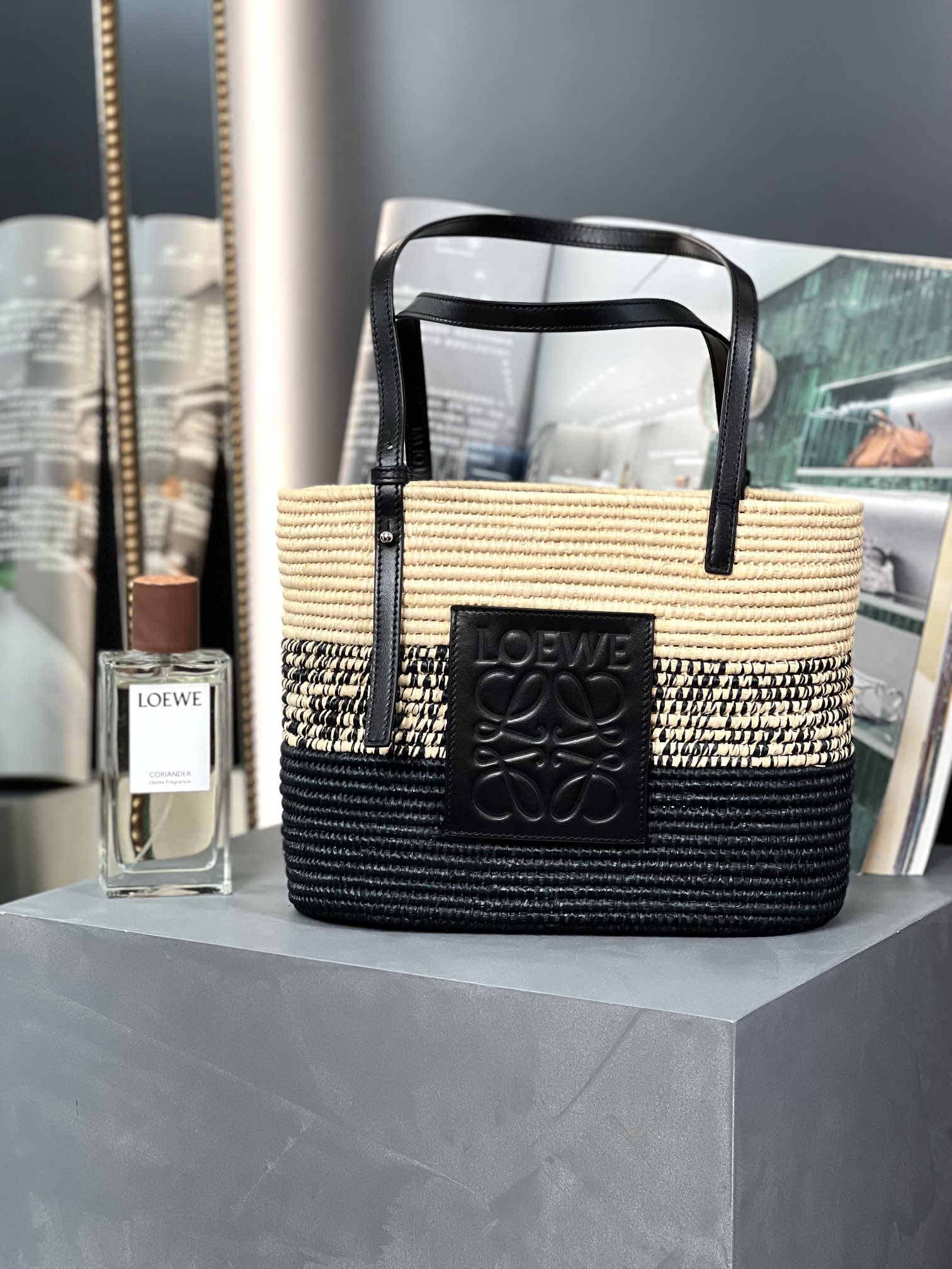 𝗟𝗼𝗲𝘄𝗲 𝗕𝗮𝘀𝗸𝗲𝘁 Bag